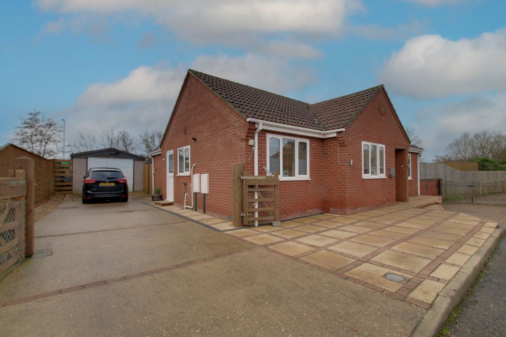 Property photo 1 of 20