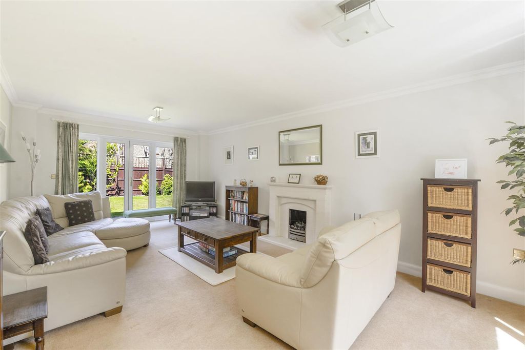 Property photo 3 of 18 1Redwell04.Jpg