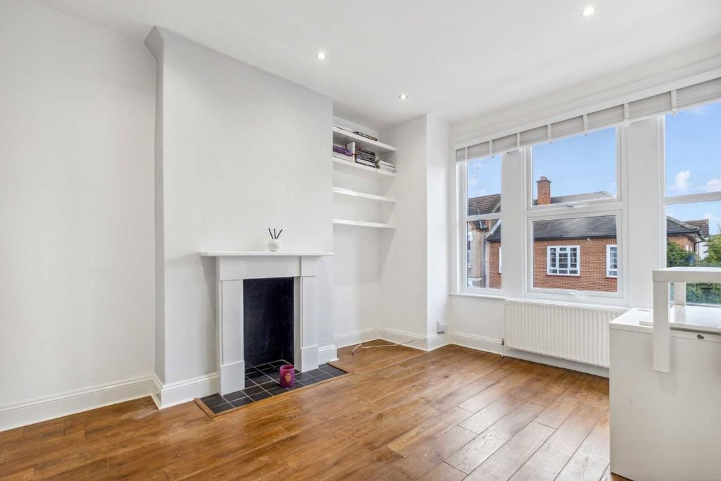 Property photo 2 of 5