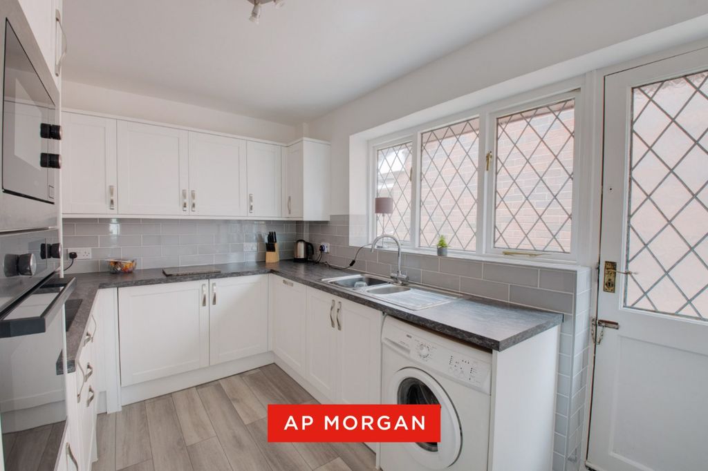 Property photo 3 of 26 Picture No. 37