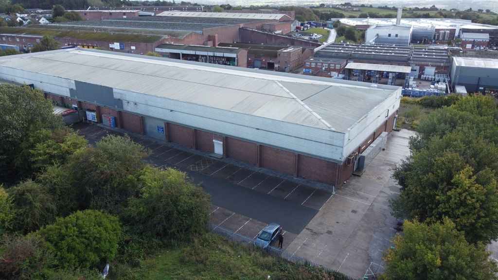 Property photo 1 of 7 Photo 2