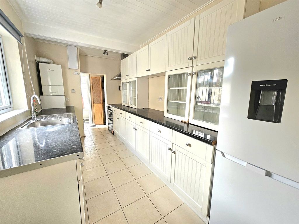 Property photo 3 of 15 Picture No. 10