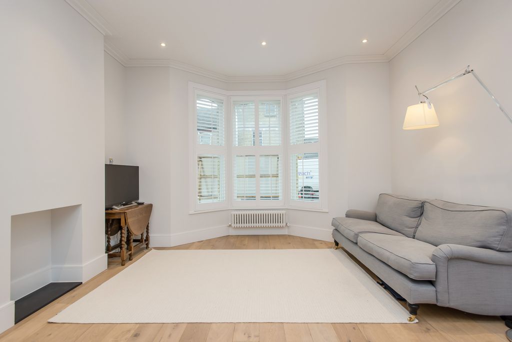 Property photo 2 of 8 1, 152 Hartfield Roa