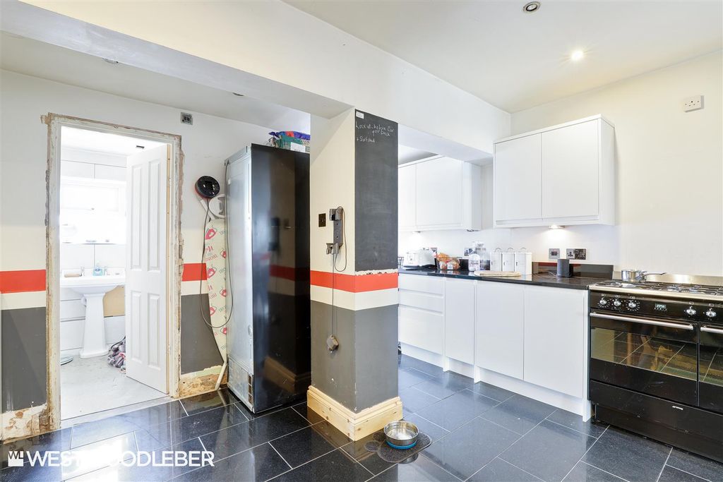 Property photo 3 of 17 Internal_12.Jpg
