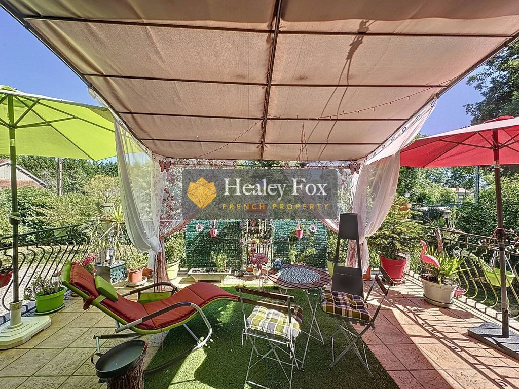 Property photo 2 of 15