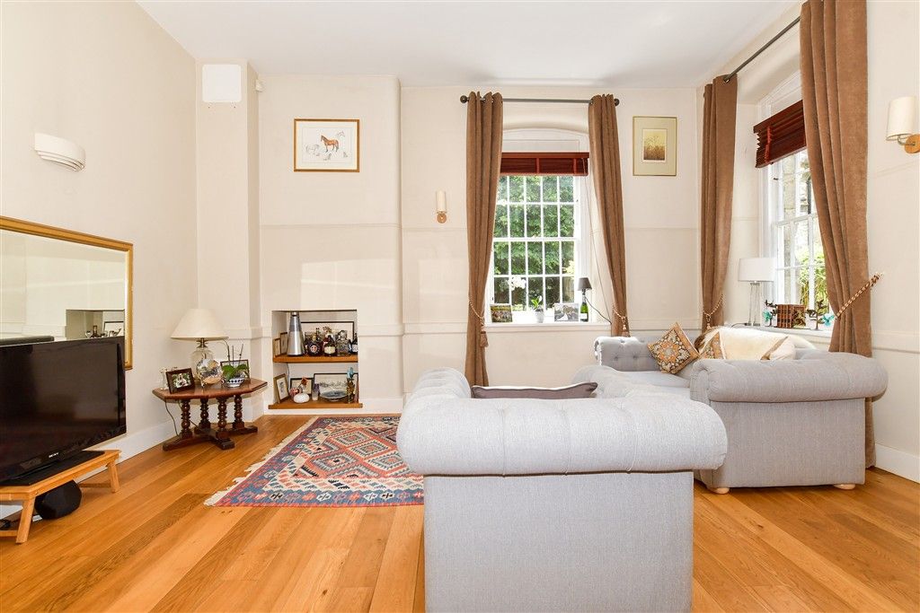 Property photo 1 of 15 Lounge/Diner