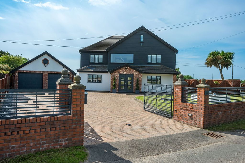 Property photo 1 of 45