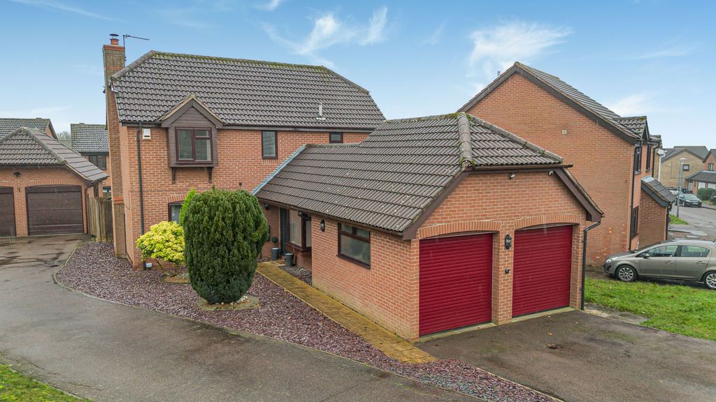 Property photo 1 of 26