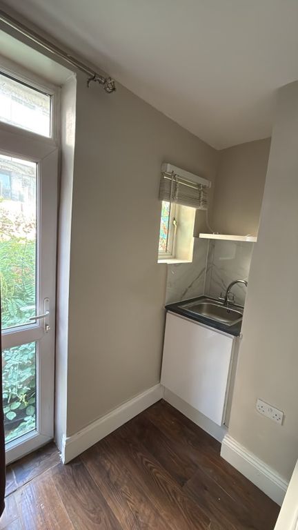 Property photo 3 of 3