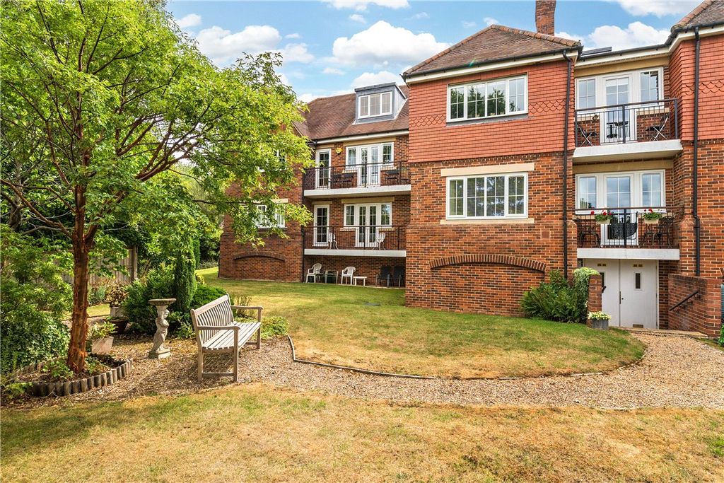 Property photo 1 of 15 Picture No. 02