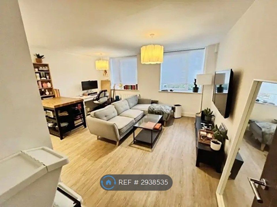 Property photo 2 of 6