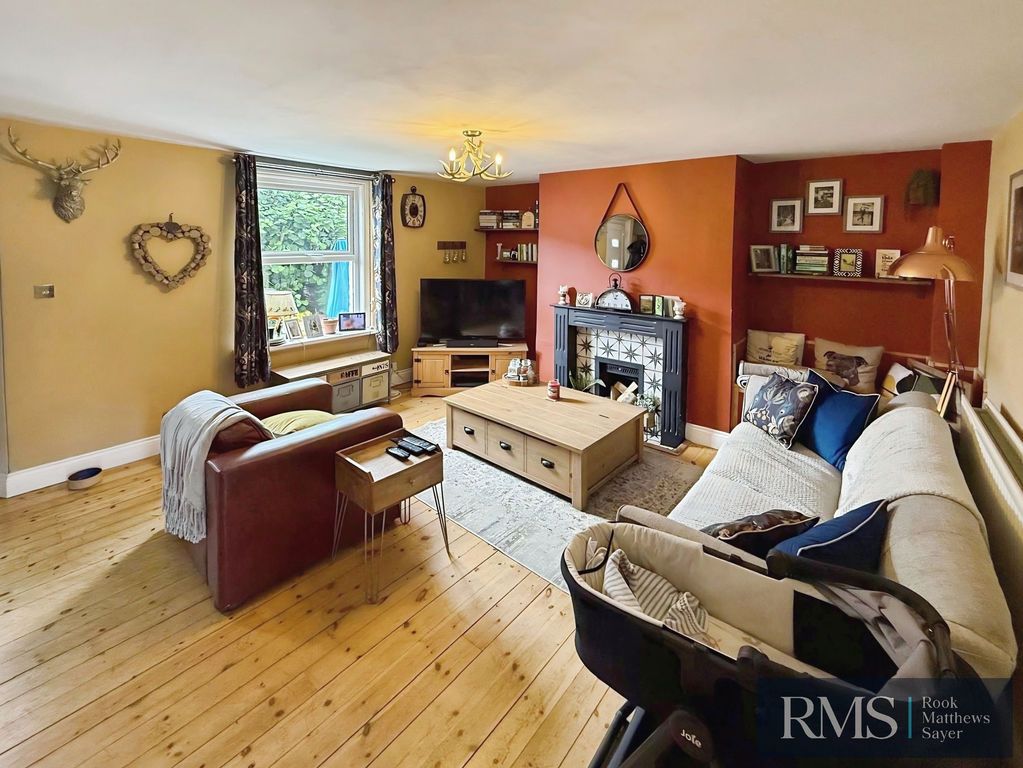 Property photo 2 of 12 Photo 10