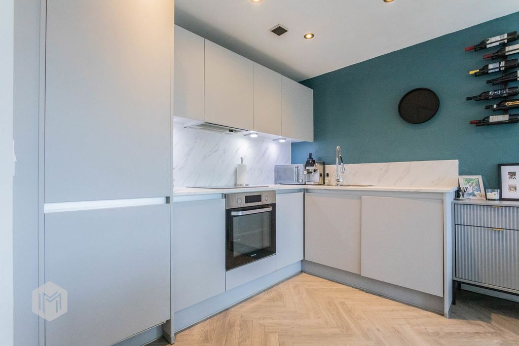 Property photo 3 of 29 Photograph