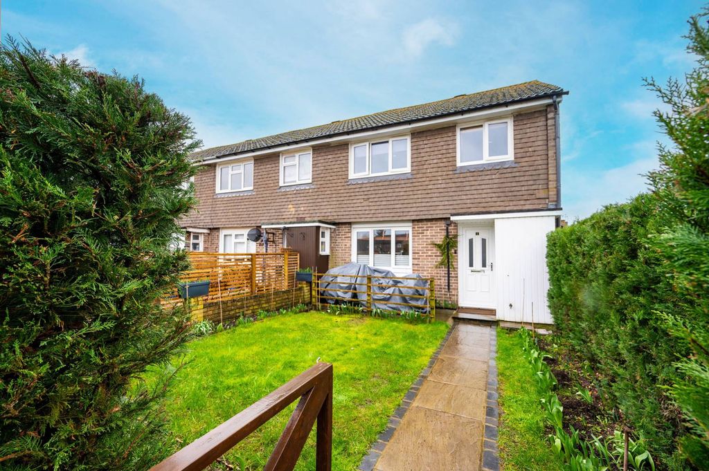 Property photo 2 of 10