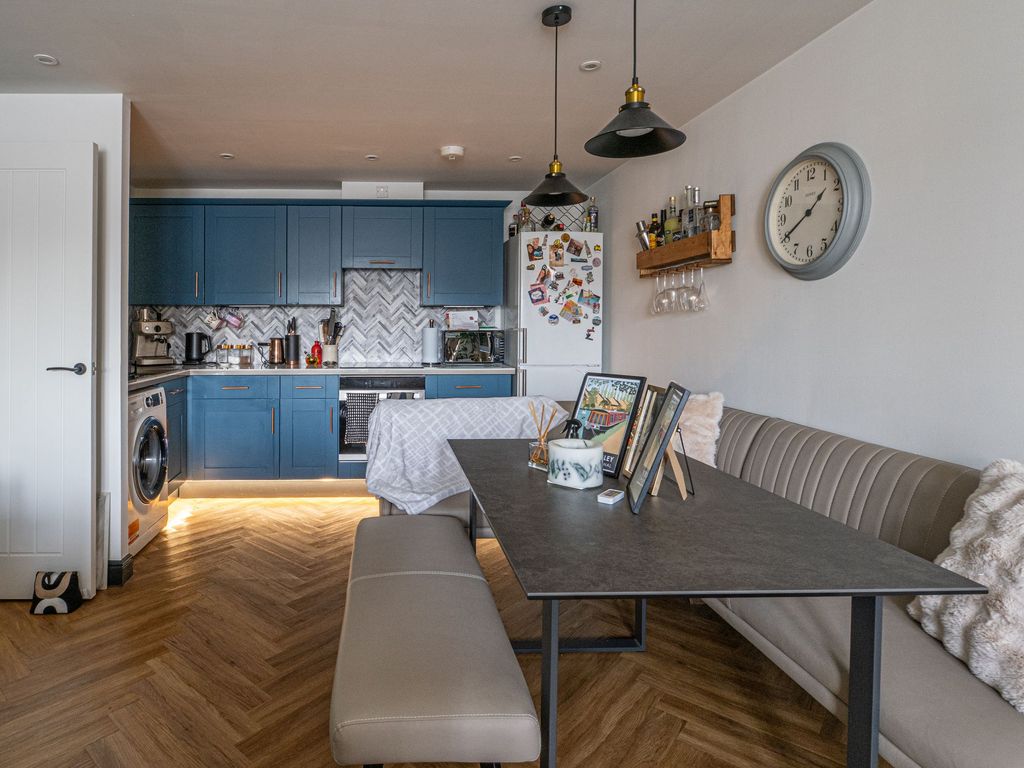 Property photo 3 of 23