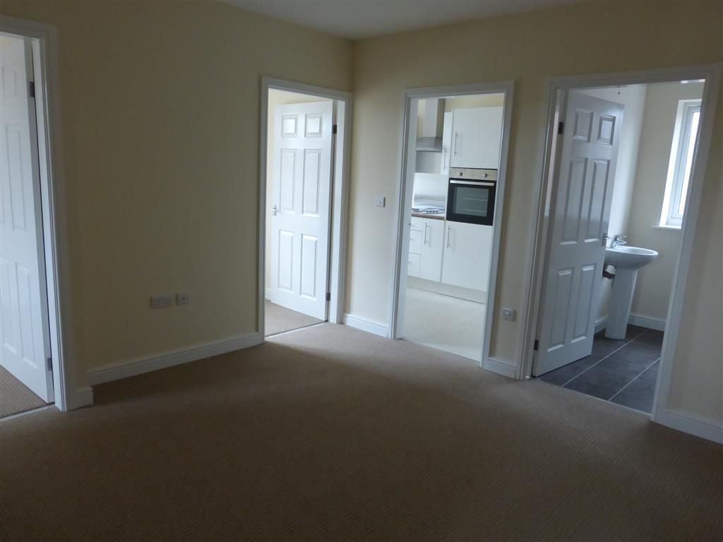 Property photo 3 of 6 Living Room