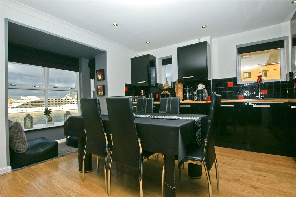 Property photo 1 of 14 Kitchen