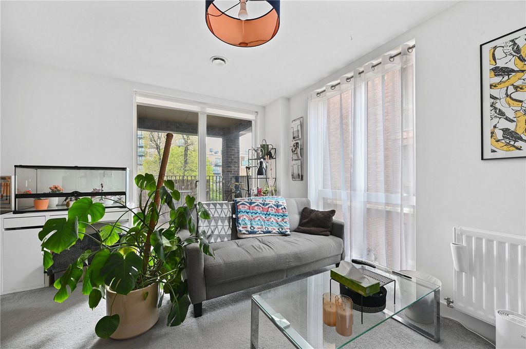 Property photo 3 of 9 Picture No. 20