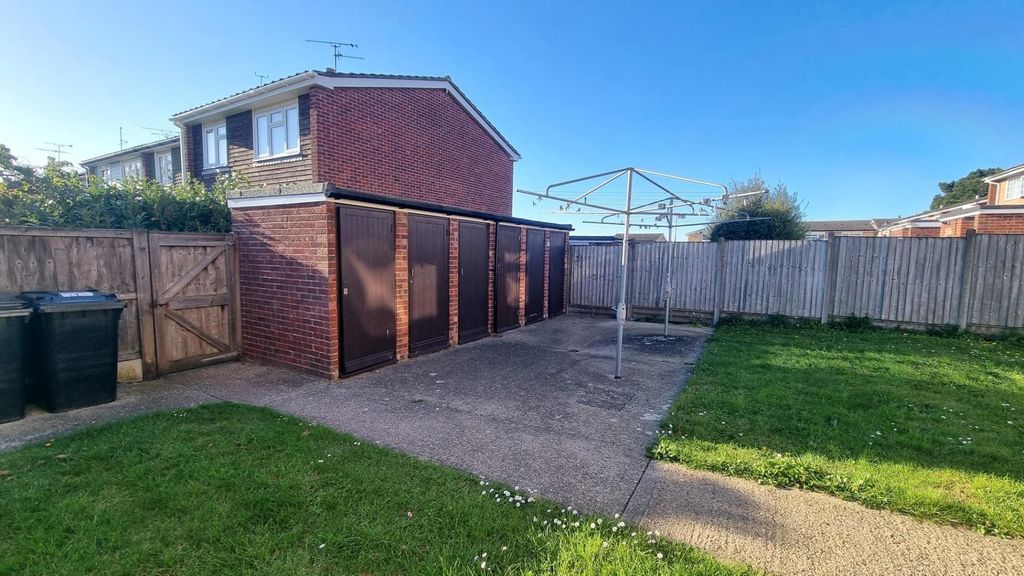 Property photo 2 of 12