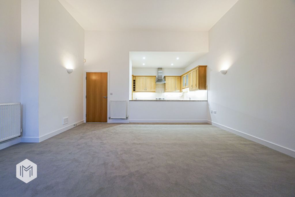 Property photo 3 of 23 Picture No. 18
