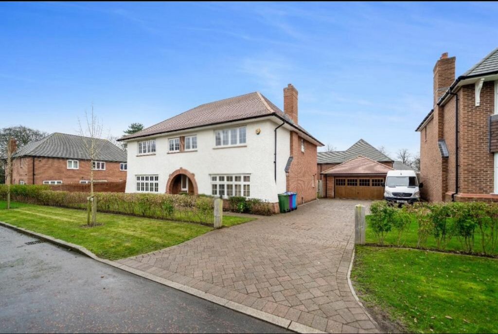 Property photo 3 of 17