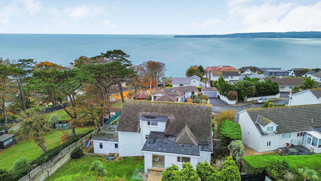 Property photo 3 of 24