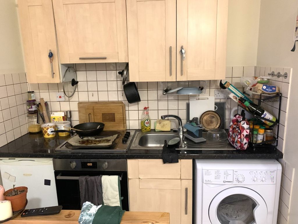 Property photo 3 of 4