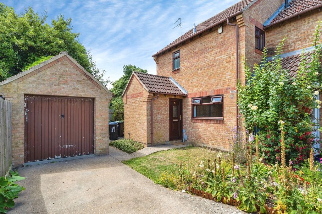 Property photo 1 of 24 Picture No. 05