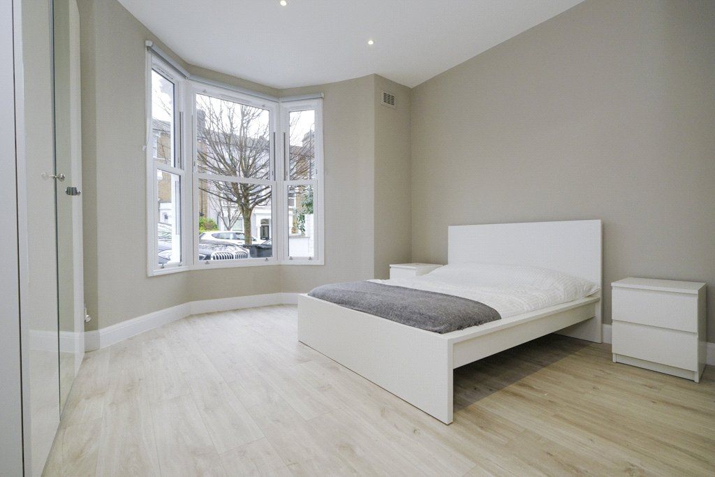 Property photo 2 of 29 Picture No. 01