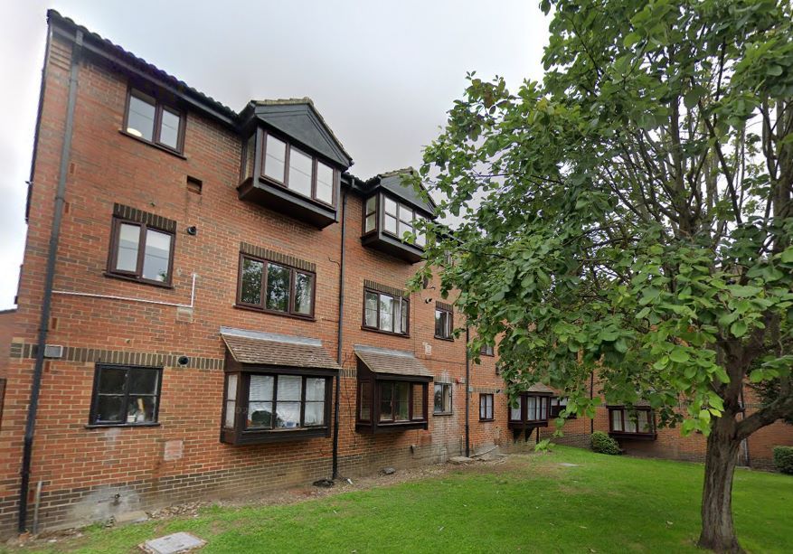 Property photo 1 of 3
