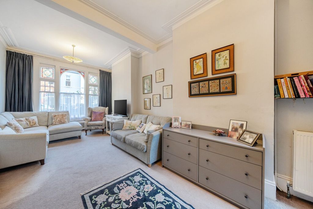 Property photo 2 of 12 Picture No. 22