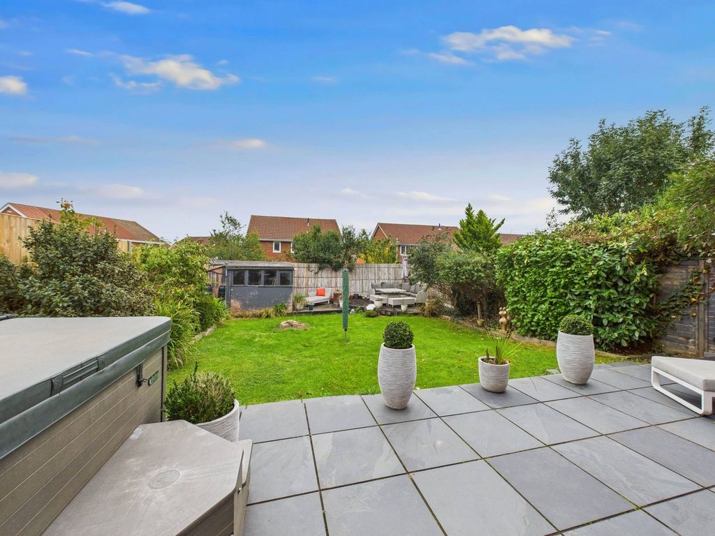 Property photo 2 of 24