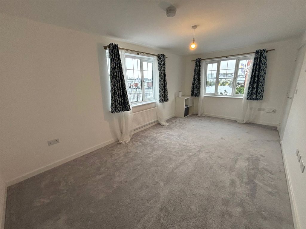 Property photo 3 of 12 Picture No. 05