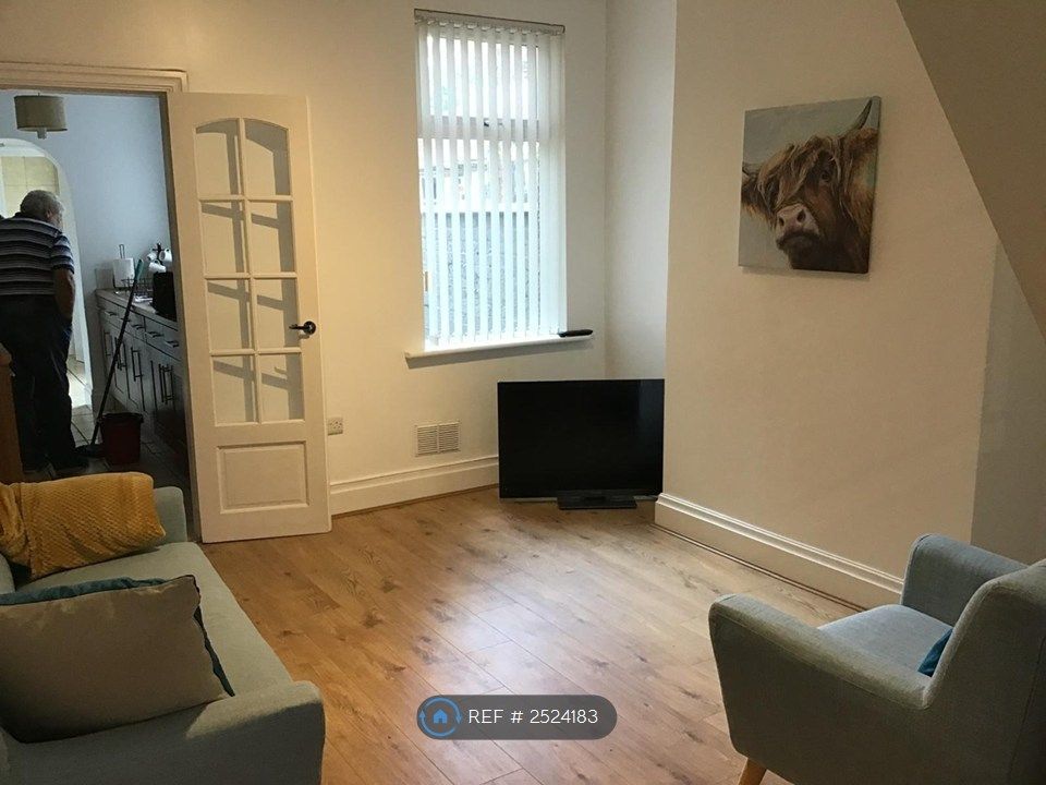 Property photo 2 of 31