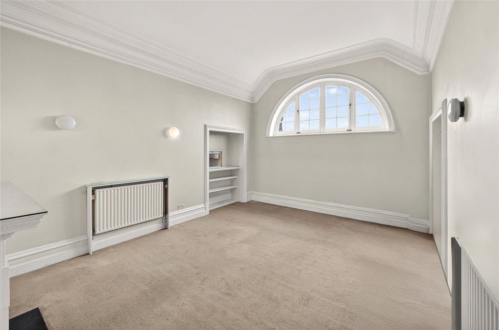 Property photo 2 of 13 Picture No. 14
