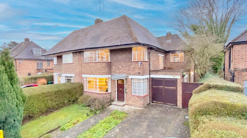 Property photo 1 of 15 Photo 6