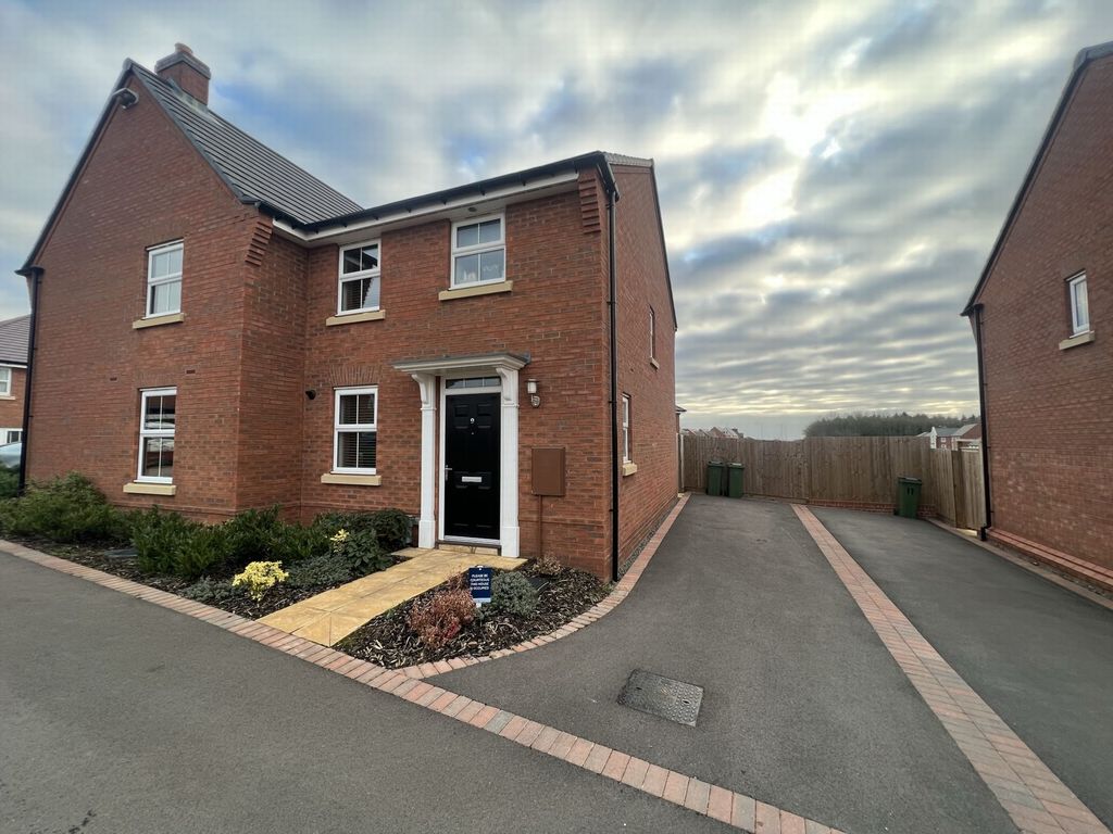 Property photo 1 of 9 Photo 9