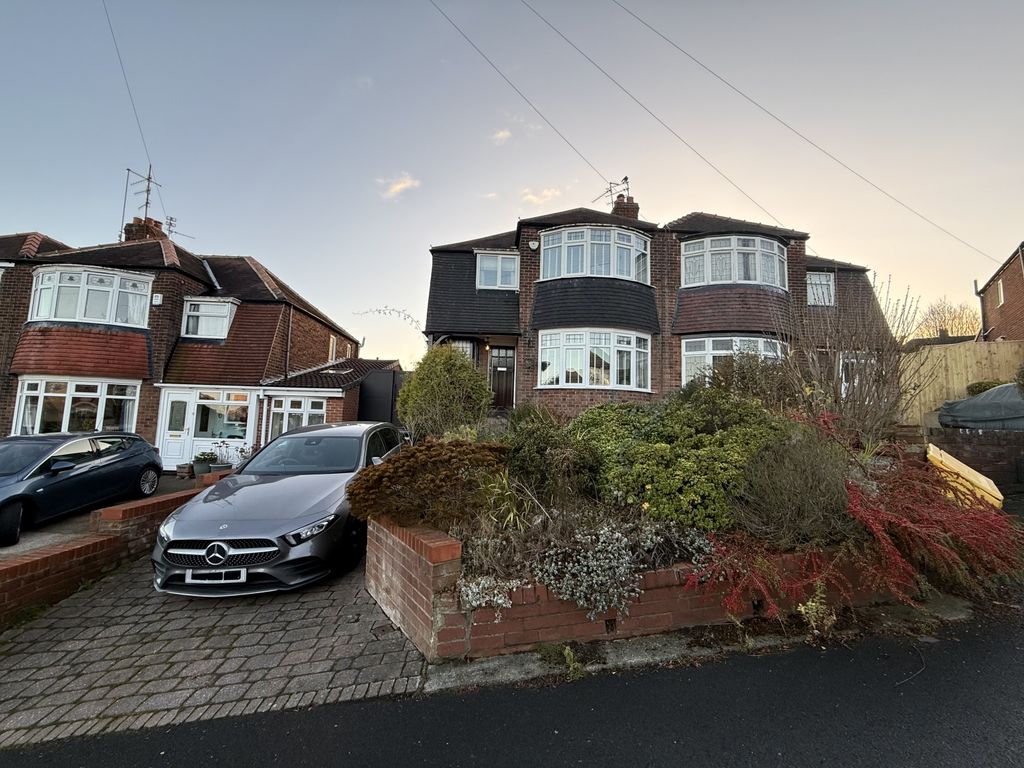 Property photo 1 of 18 Img_2965