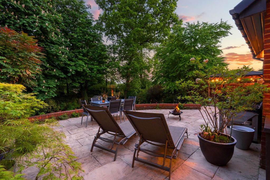 Property photo 2 of 50 4181222