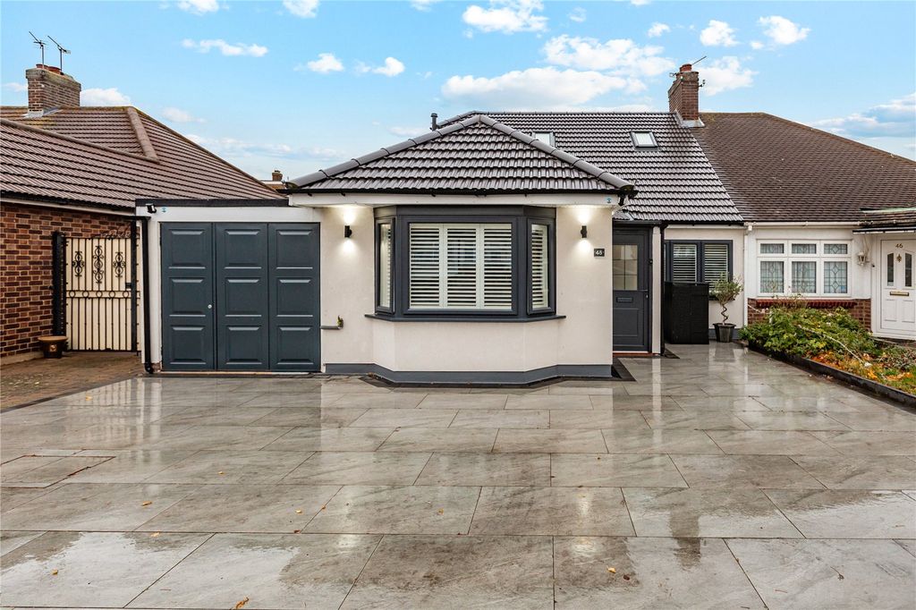 Property photo 1 of 26 Front