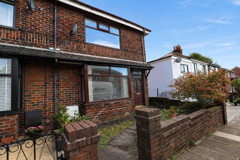 Property photo 1 of 22