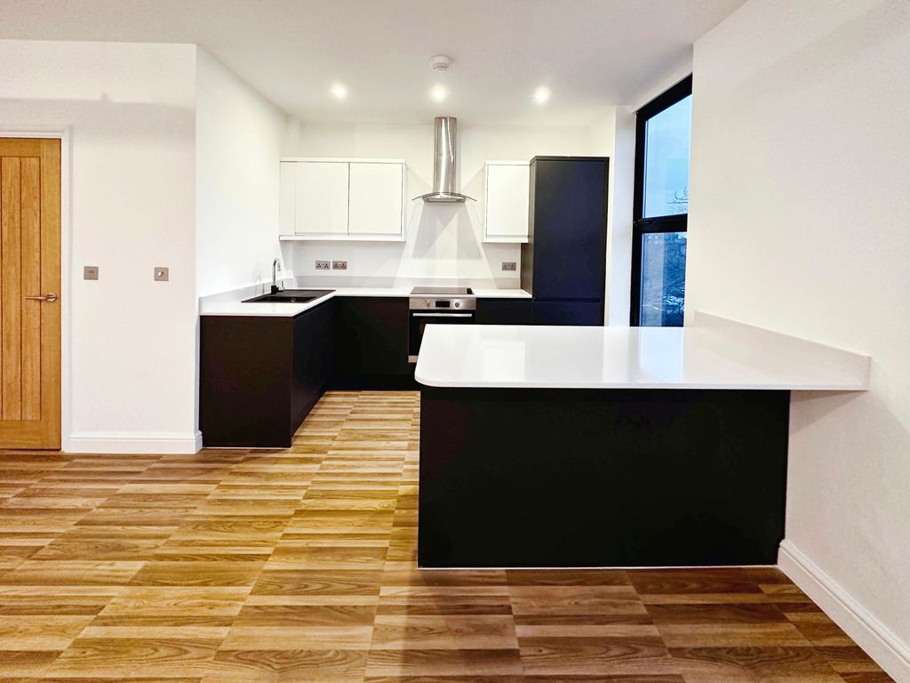 Property photo 1 of 13 Image