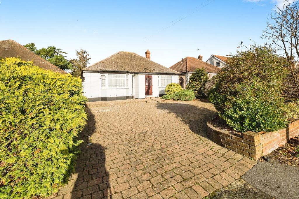 Property photo 1 of 20 Front