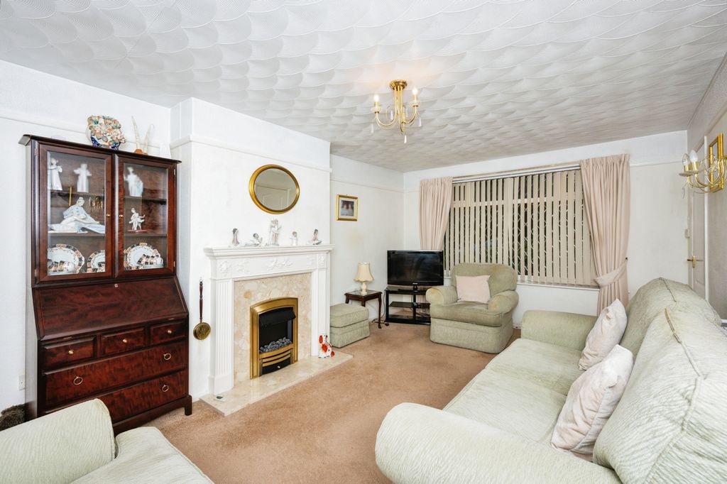 Property photo 3 of 17 Photography