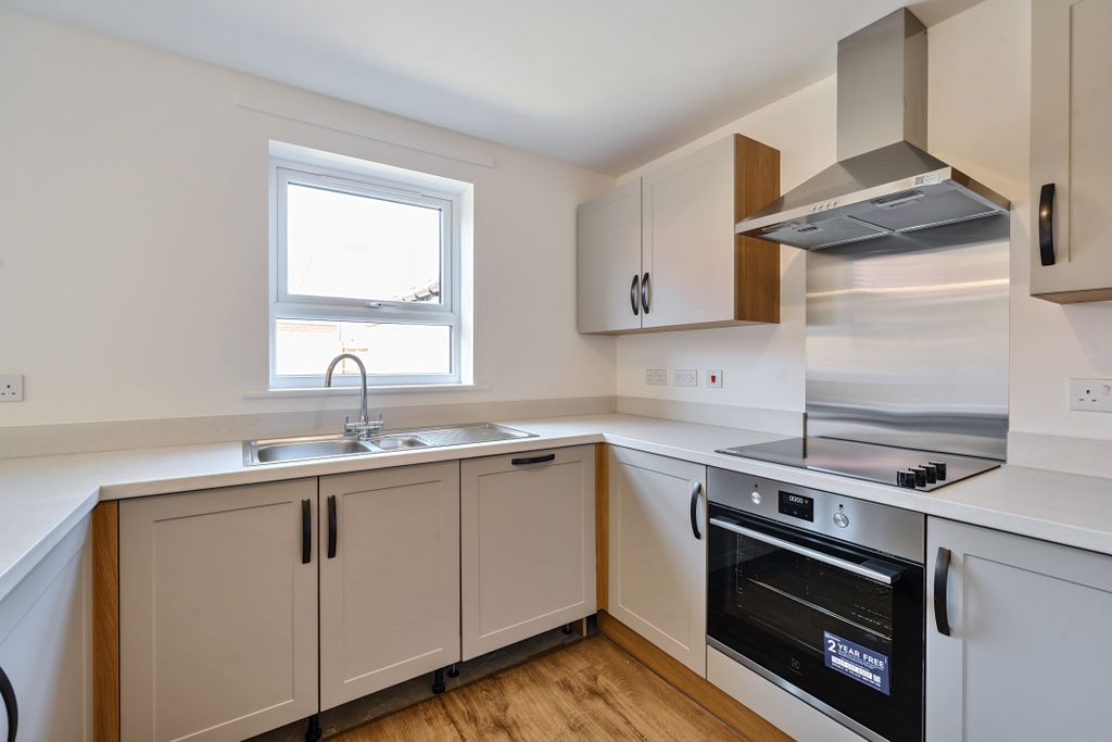 Property photo 2 of 13 Kitchen