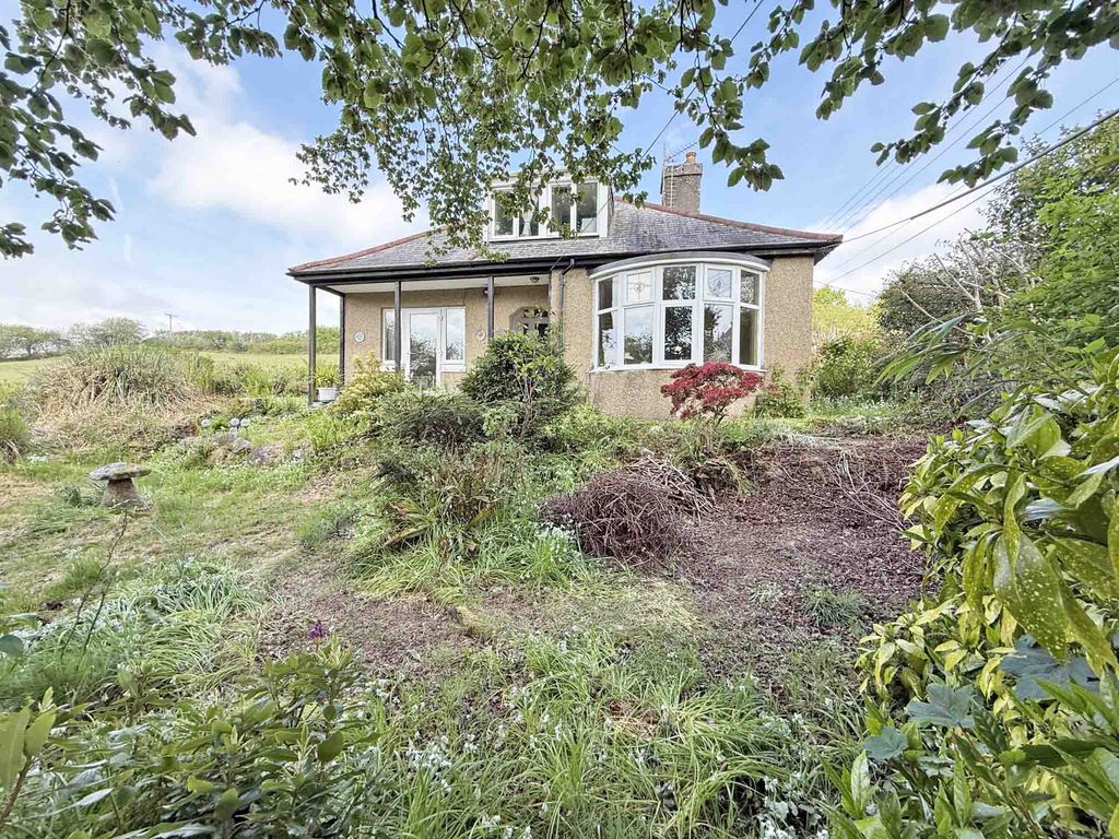 Property photo 2 of 12 Photo 2