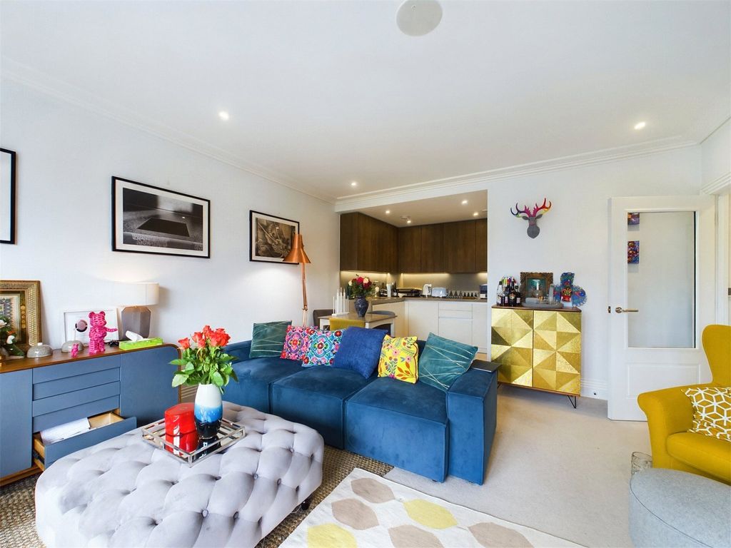 Property photo 3 of 10 Picture No. 18