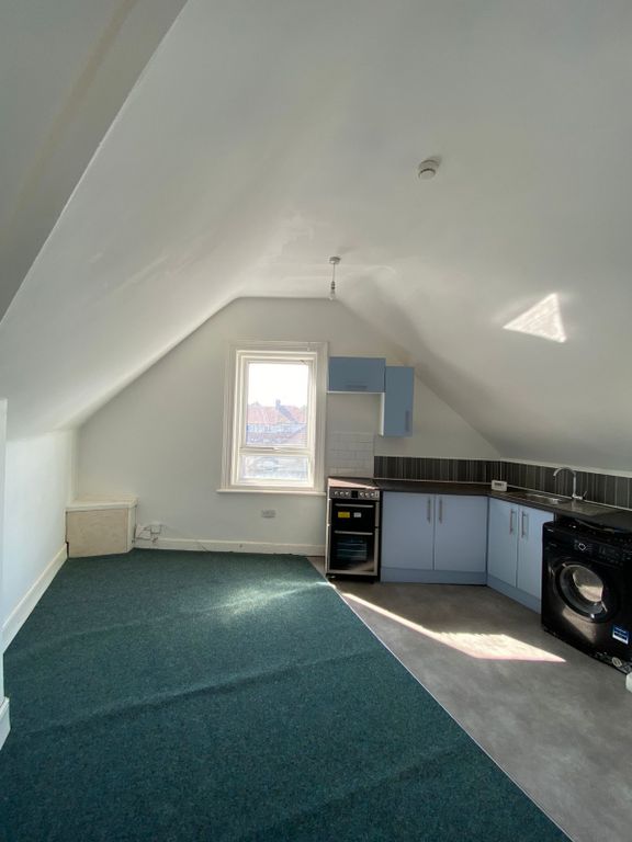 Property photo 2 of 6 Gallery