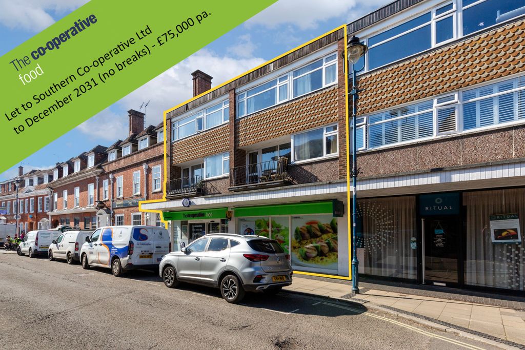 Property photo 1 of 27 34D & 34E High Street, Alton, Hampshire, Gu34 1Bd