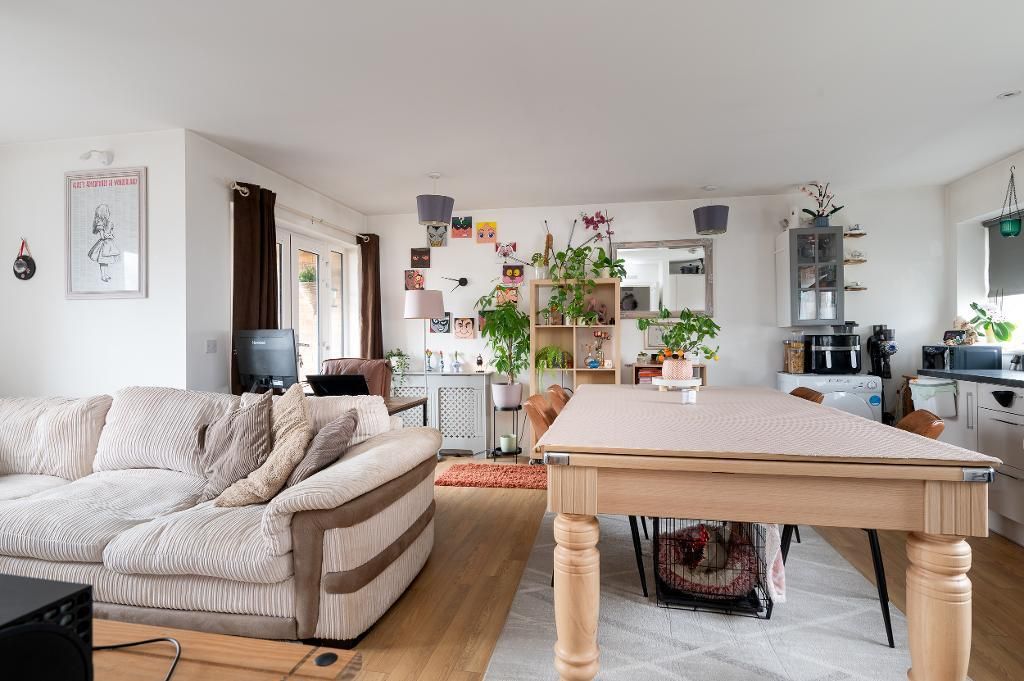 Property photo 2 of 17 Photo 2